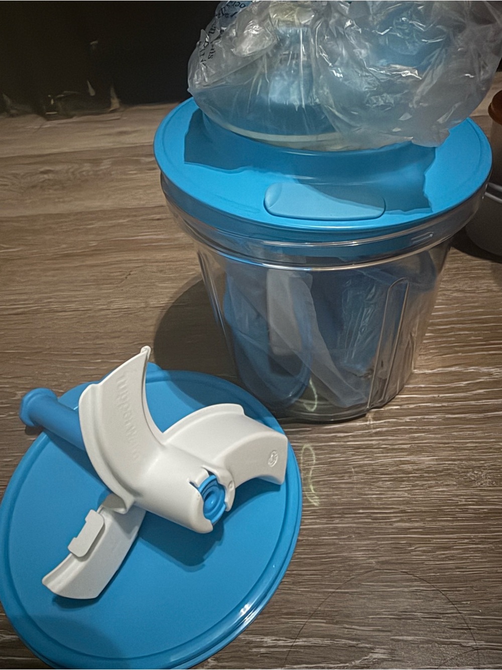 a manual, pull-cord food processor set designed for chopping